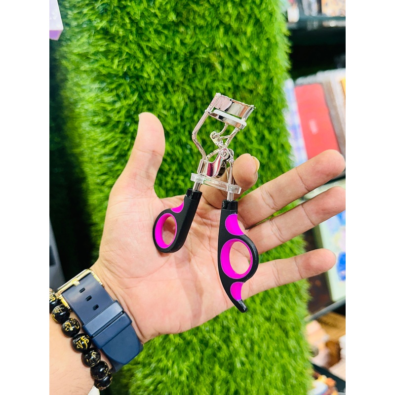Eyelash Curler